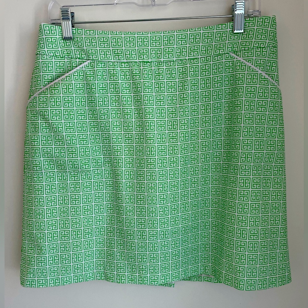PETER MILLAR Athletic Golf Skort Pockets Wicking Green geometric print Size 8